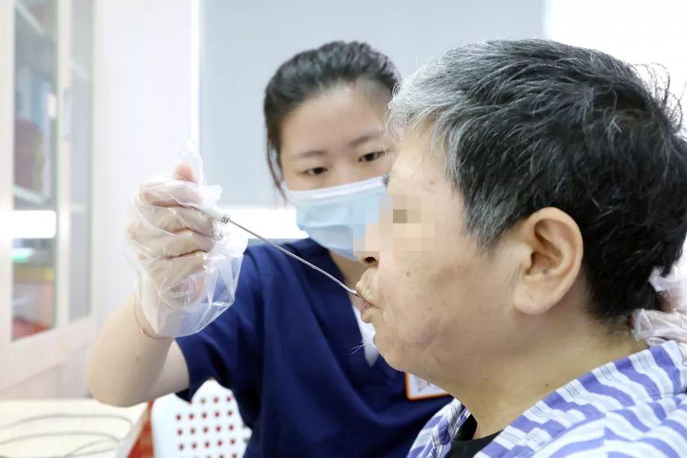 李香琴去世享年90岁,李香琴生病住院