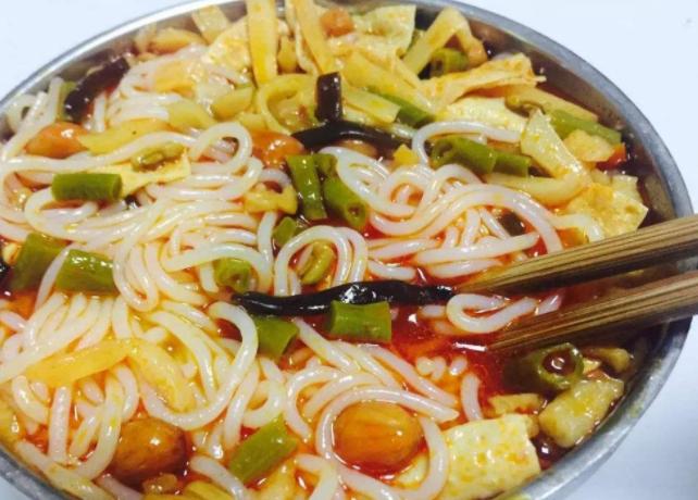 在北海开螺蛳粉店大概要多少钱,怎么能自己开一家地道螺蛳粉店