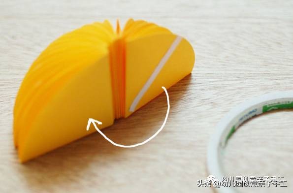 手工小伞可以折叠不用双面胶,幼儿园简单手工雨中小伞