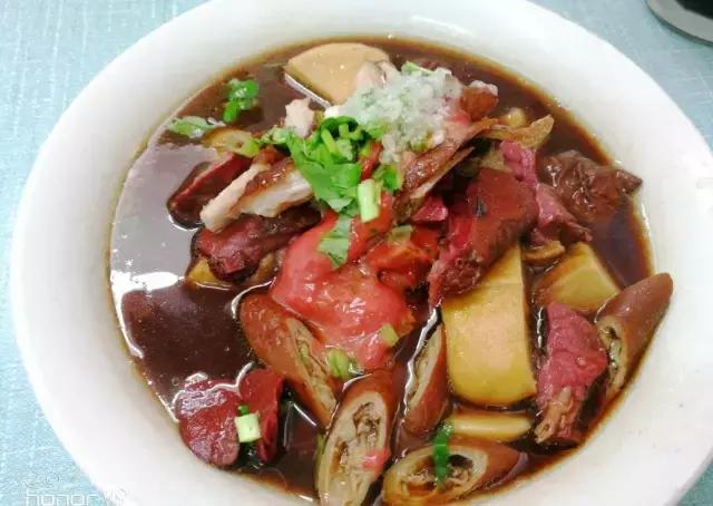 没想到北京地铁4号线这几站地能有30家好吃的,够你吃一年