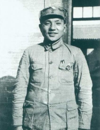 1949年*小平邓**到上海寻找故人遗骨,找到后带回家中,一放就是20年