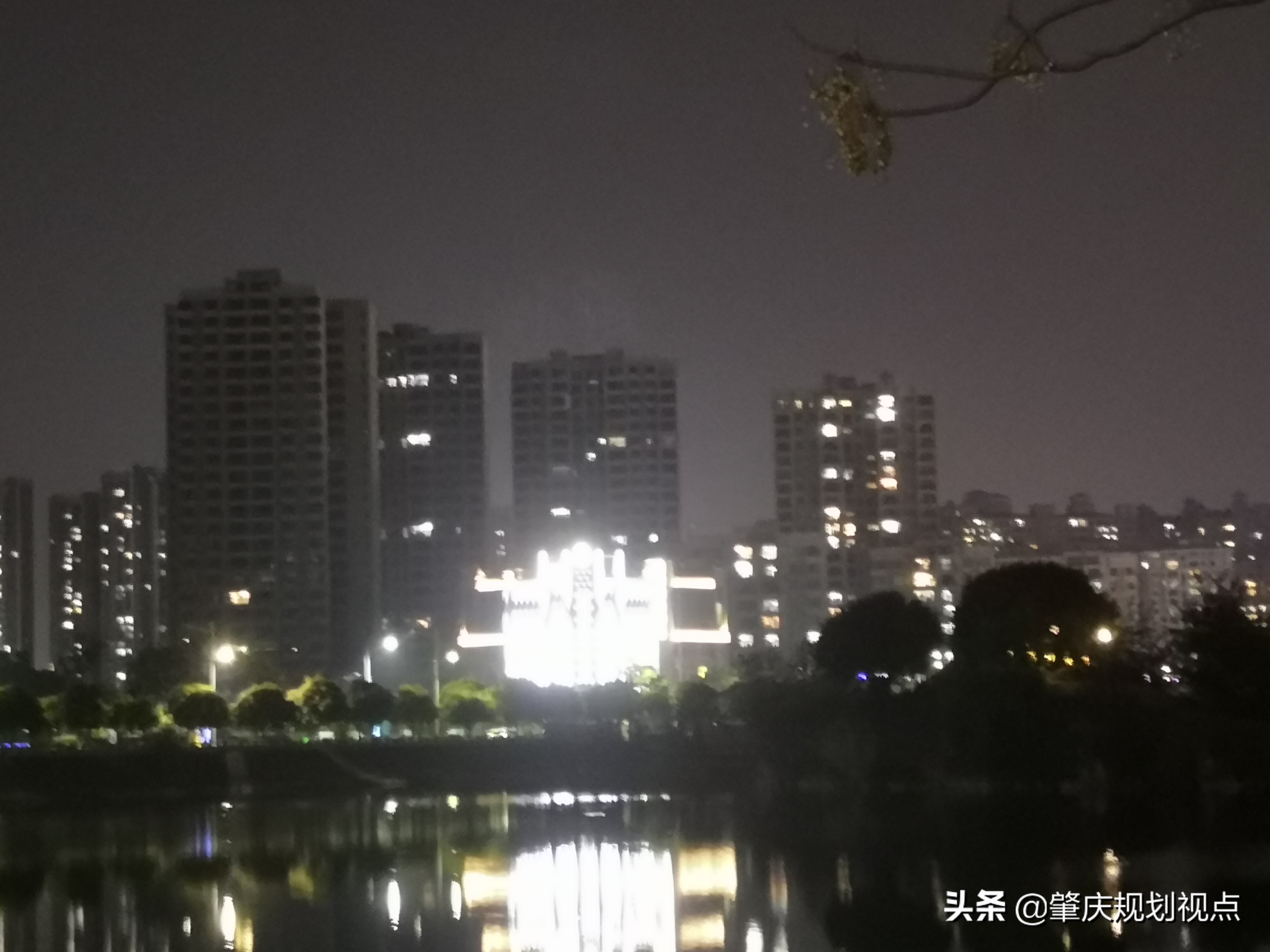 疫情下楼盘怎么样,端州东湖公园附近阳光房