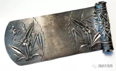 如展画轴—清代满族民间扁方赏析