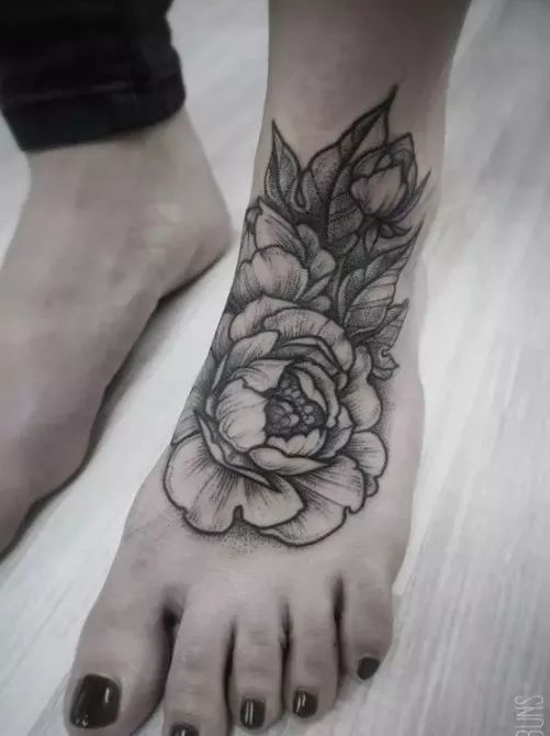 七大纹身最疼部位,纹身最痛的十个部位