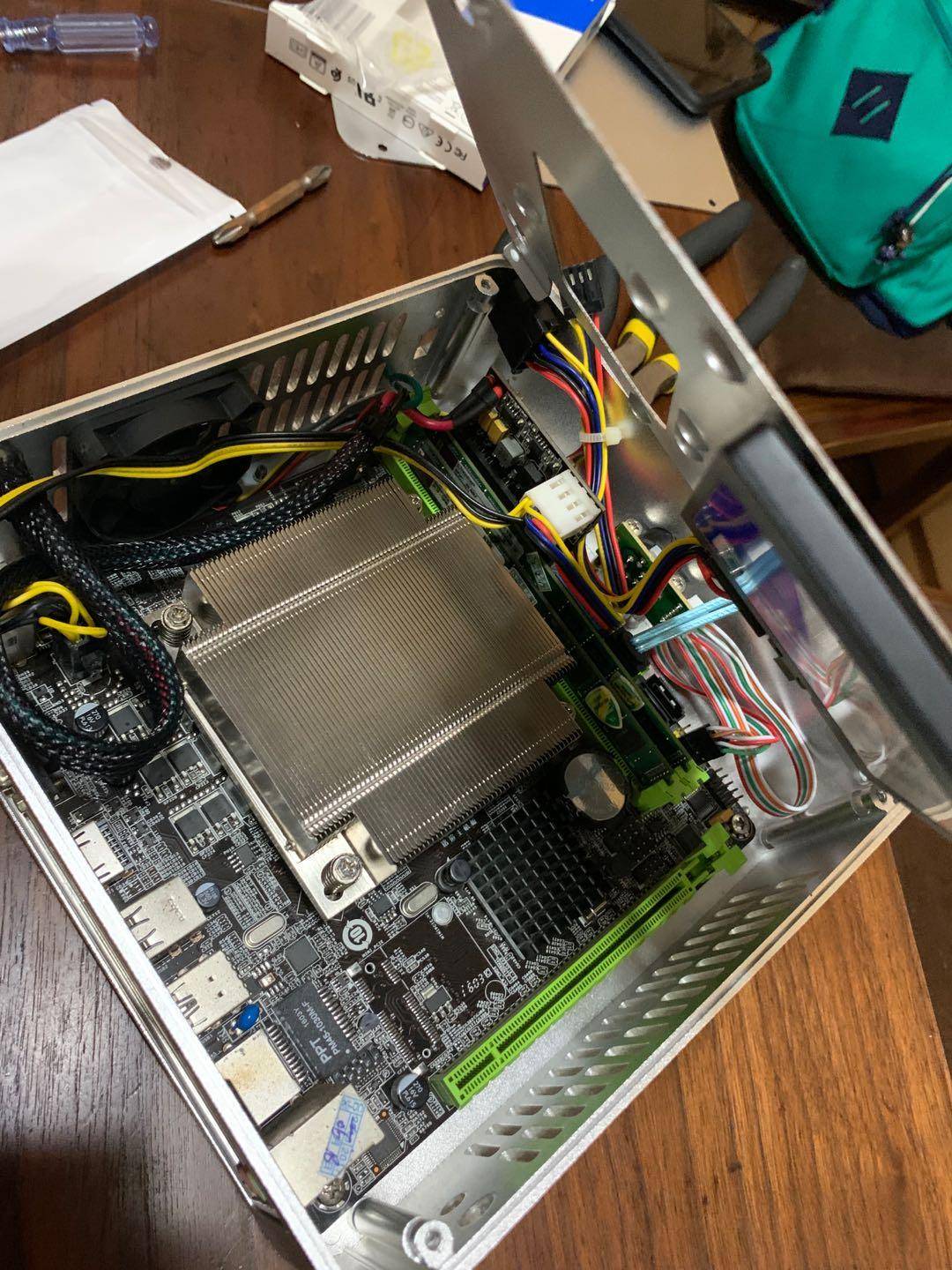 垃圾佬捡苹果手机,垃圾佬的视频大全