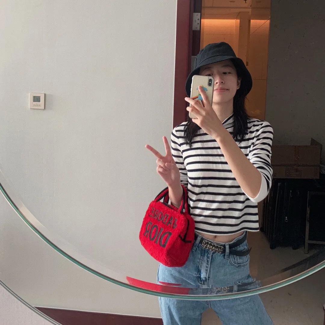 想要自拍可以弄什么动作,想自拍怎么拍好看呢