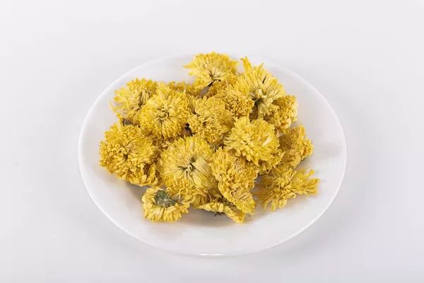 菊花泡水推荐饮品有哪些,经常喝点菊花泡的水有什么好处