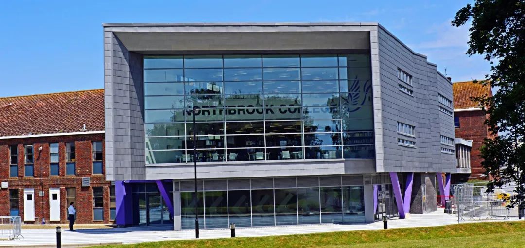 MET布莱顿城市学院