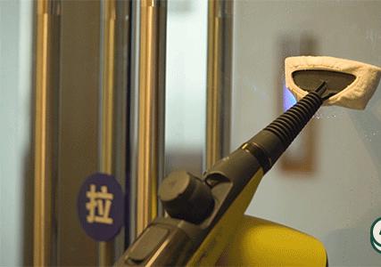 手持蒸汽清洁机,140℃高温高压去污渍,轻松满足家庭清洁需求