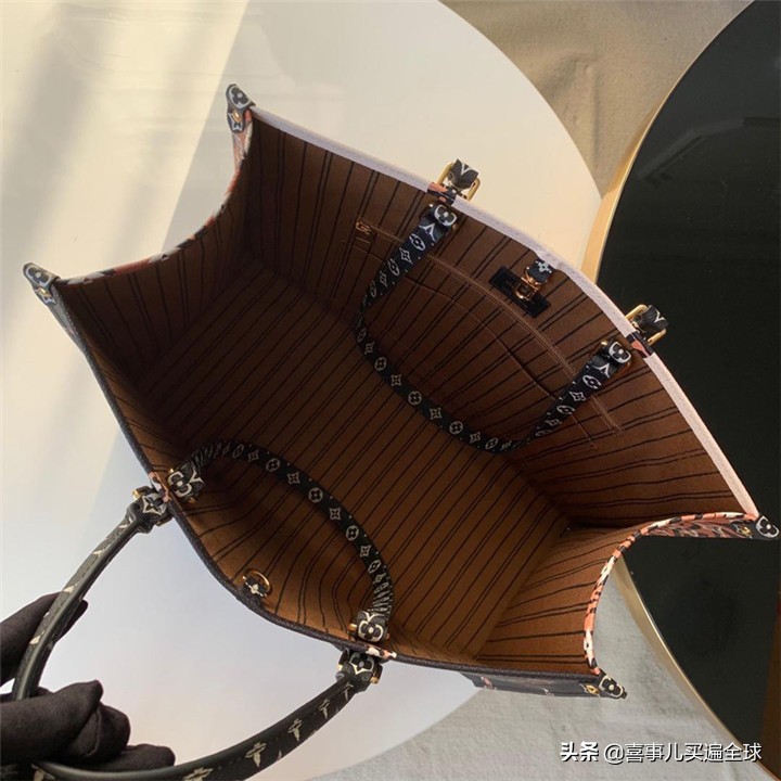 时尚科普lv手袋背后的故事 (lv老花黑配皮双肩包)