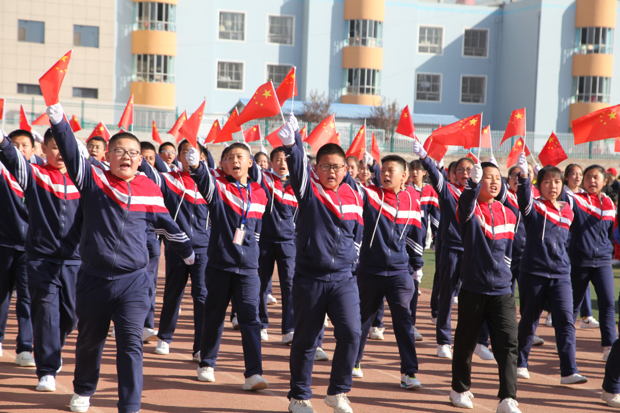 华亭市皇甫学校2024运动会,华亭皇甫学校2016田径运动会