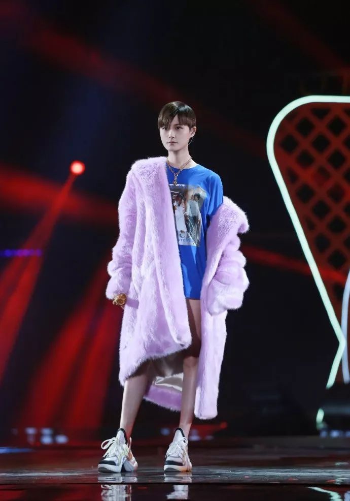 为什么老爹鞋百搭,为什么老爹鞋特别重