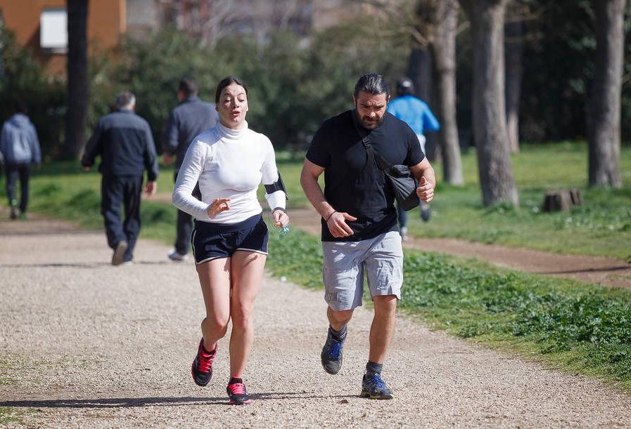 体检查出尿酸高该怎么办,体检发现尿酸高怎么办