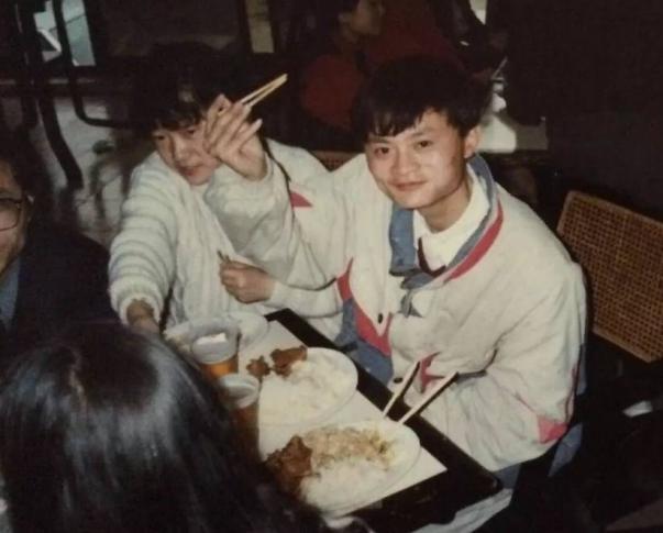 马云初期创业被拒绝30次,马云35岁白手起家