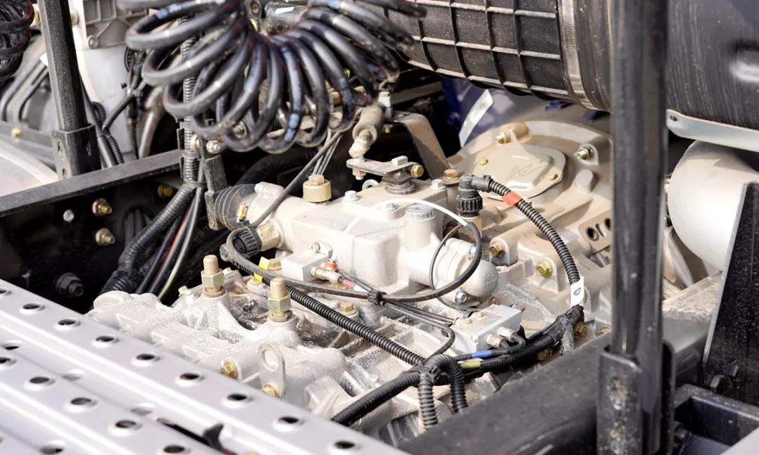 解放jh6卓越版自动挡国六牵引车,解放jh6牵引车卓越版国六自动挡