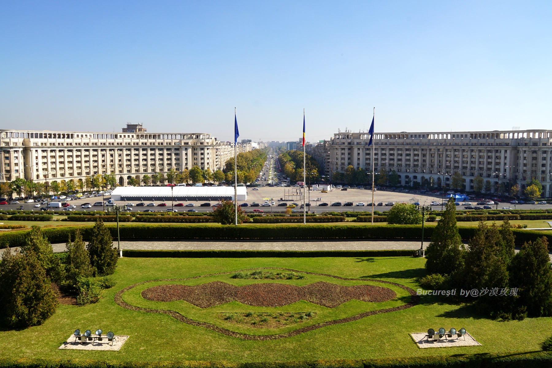 耗资100多亿的建筑里面非常壮观,耗资2亿最丑建筑