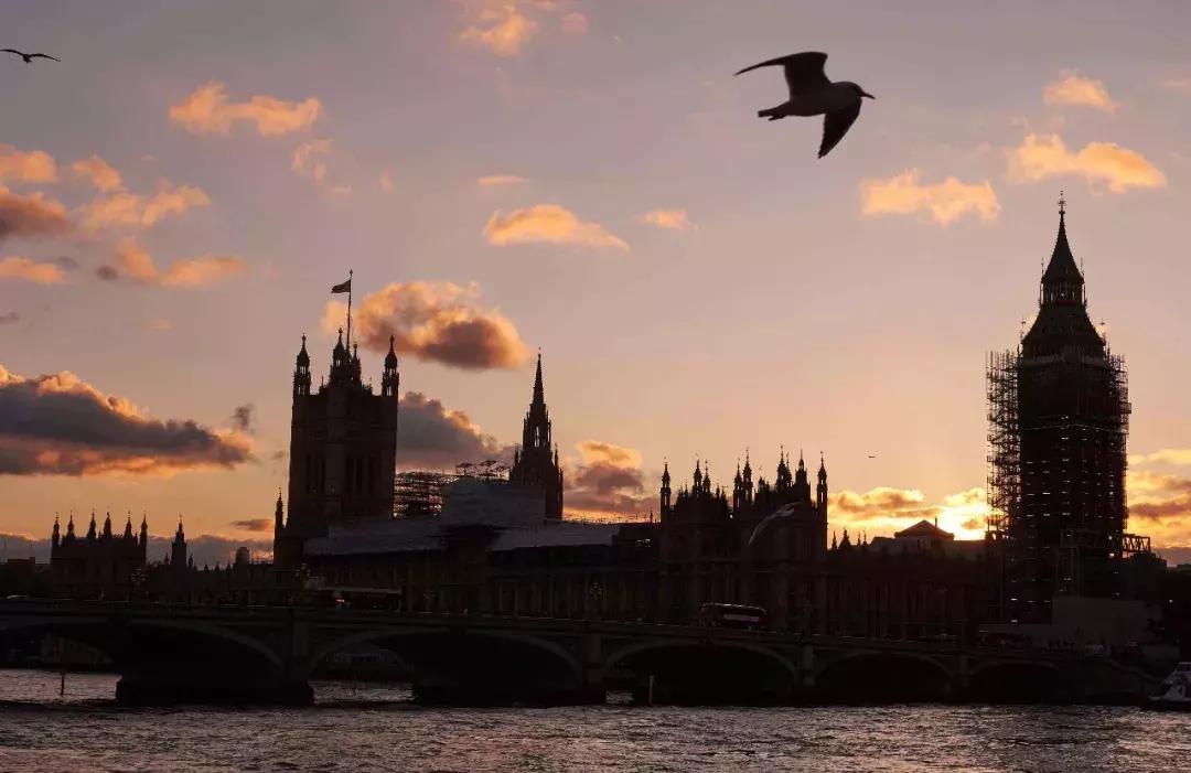 中国护照迎来最强时刻手中的护照又又又升值了！