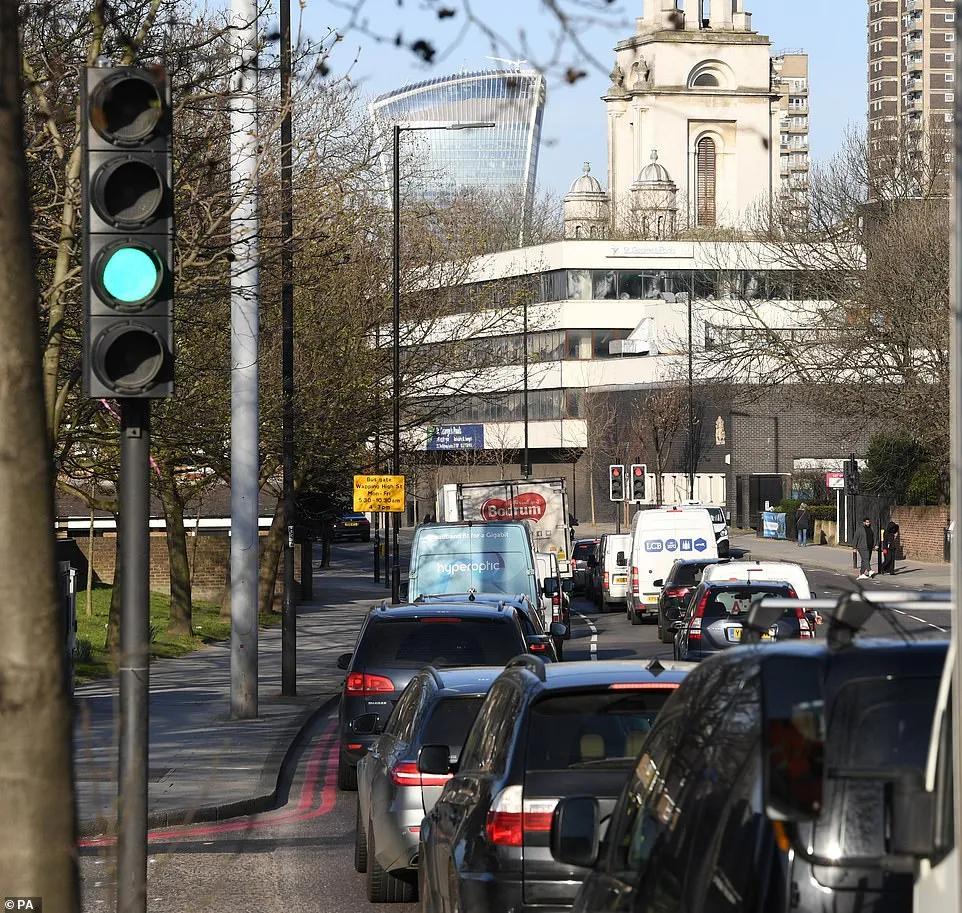 伦敦抗疫日记第11天,英国政府两周抗疫日记