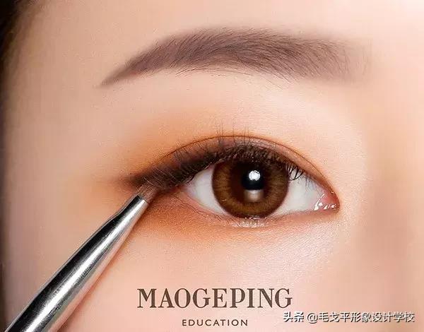 适合新手的不同场合六种眼影画法,买了不适合的眼影怎么办