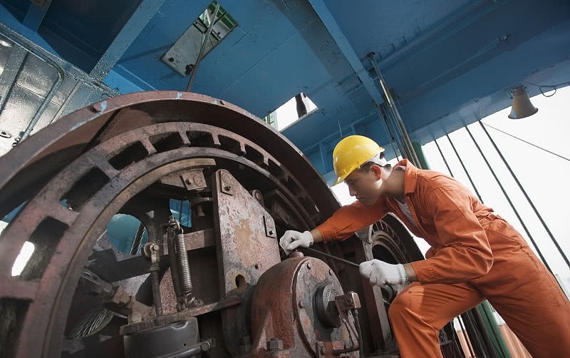 压缩机损坏怎么修理,压缩机内部损坏的现象