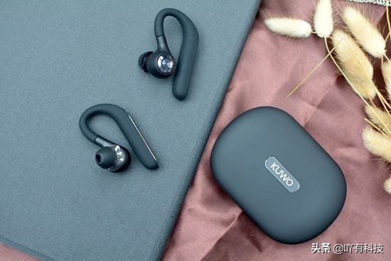 閰锋垜x1,閰锋垜鏃犵嚎鑰虫満x1