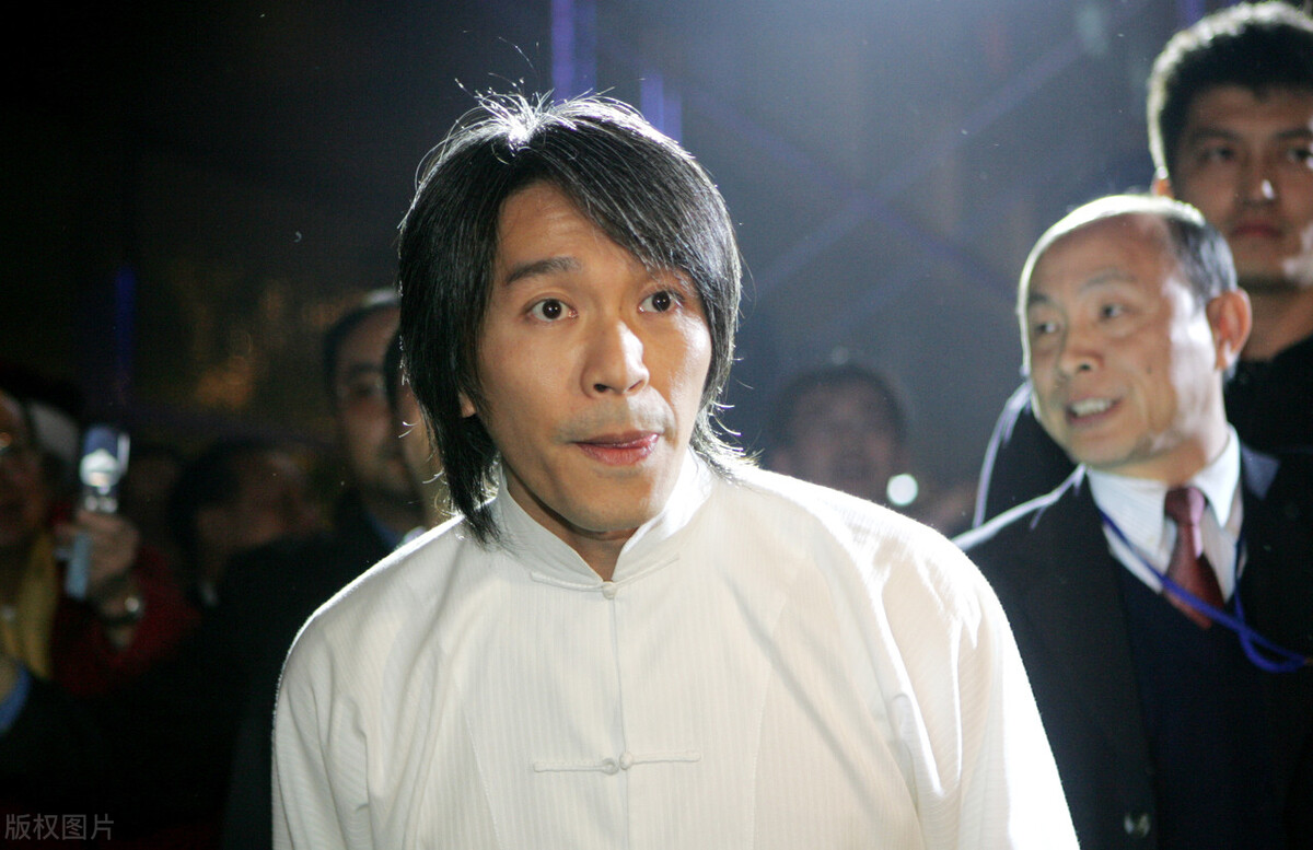 陈国坤谈出演李小龙周星驰的告诫,陈国坤还原李小龙寸拳