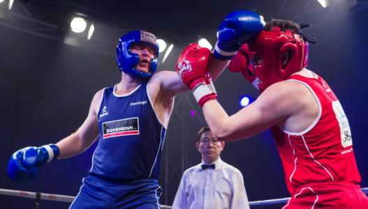 小伙子打架手臂受伤,在酒吧打架手臂受伤