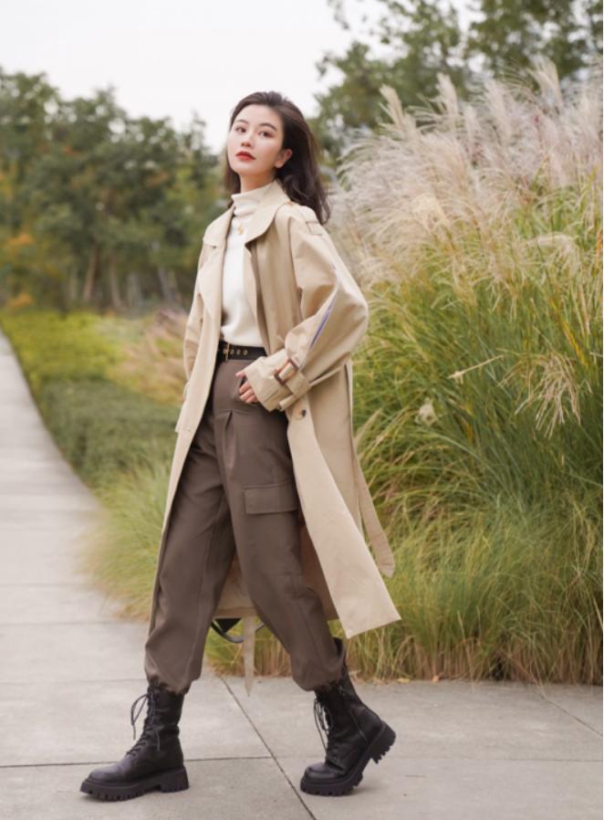 工装裤也叫“公主裤”，显瘦和追时髦它可是好手，穿一次就上瘾了