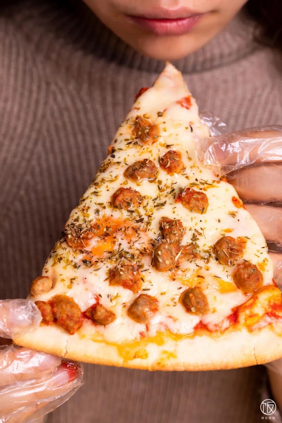 奇奇怪怪的披萨又增加了,意大利老板开的披萨店,超正宗