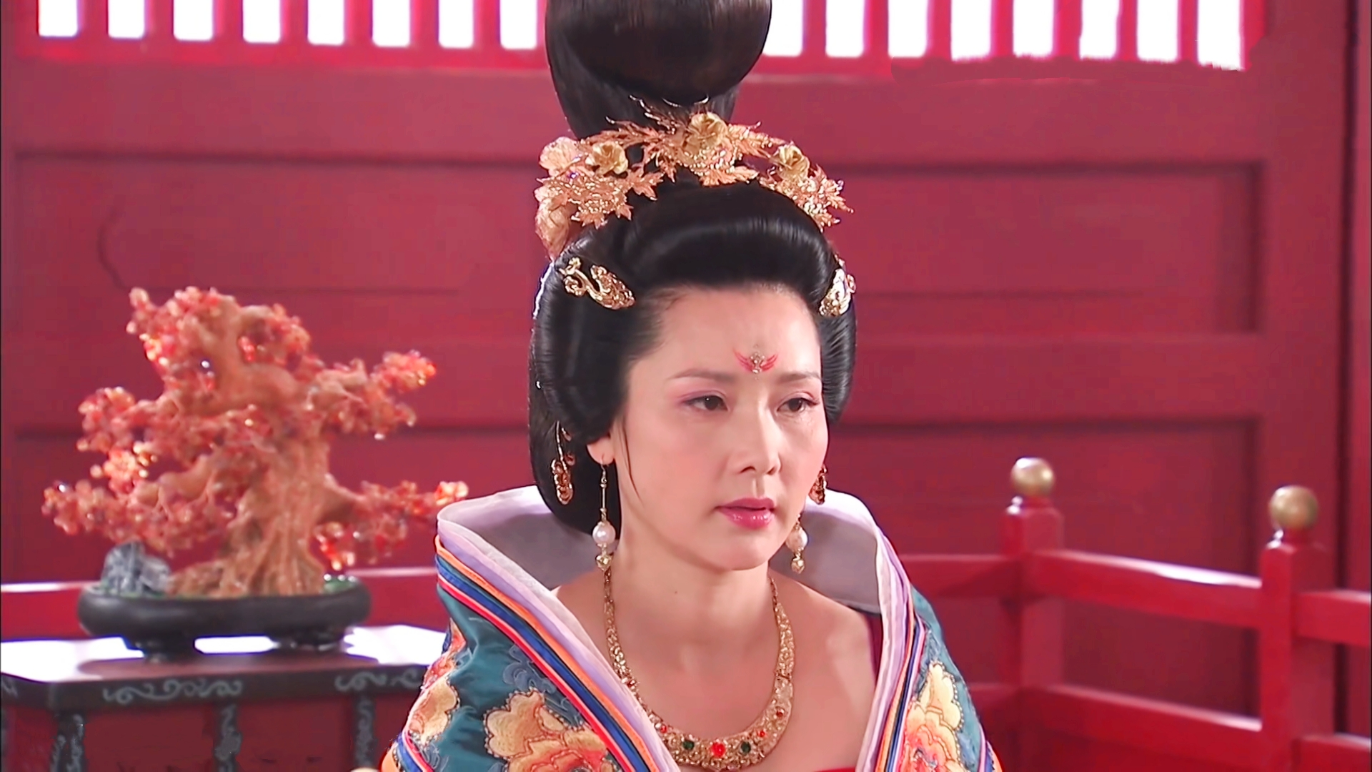 杨贵妃秘史寿王李瑁的结局,寿王李瑁祭拜杨贵妃