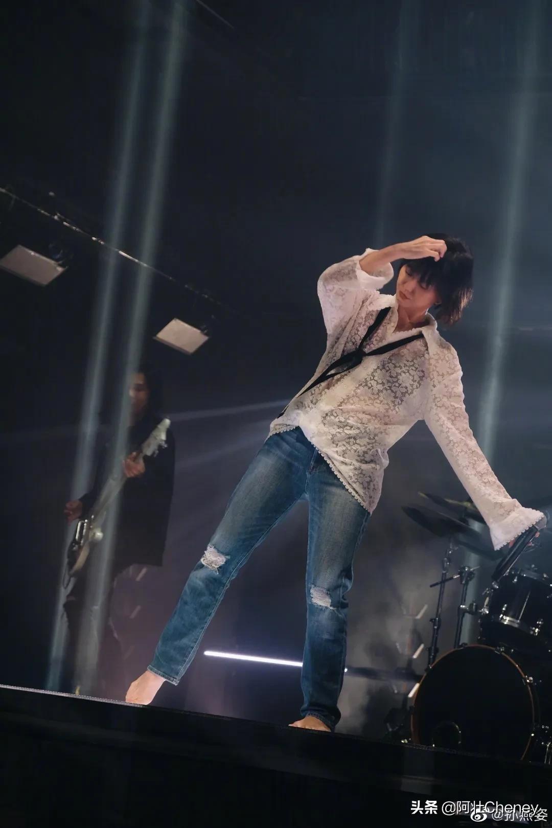 孙燕姿你有会失控的时候吗,孙燕姿不是真的爱我