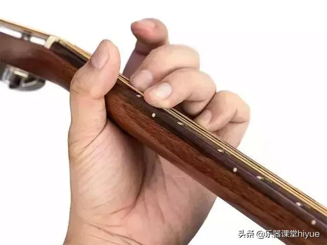 四个最基础的和弦教你,电子琴左手和弦入门简单易懂曲谱