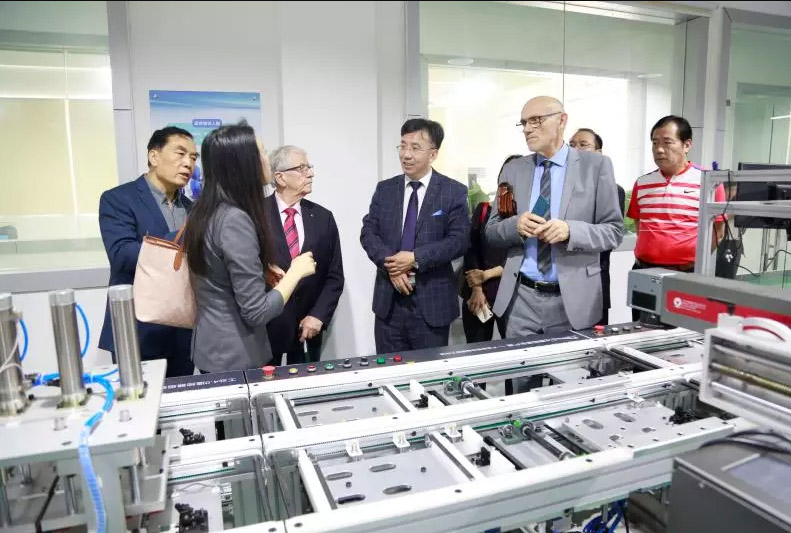 铸就中国智能制造教育平台，爱华教育与德国专家共建职教生态