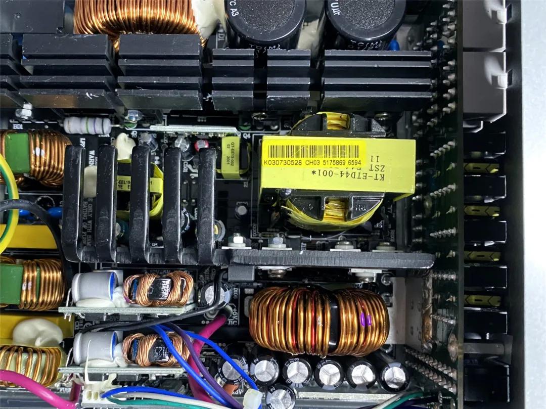 长城巨龙模组电源拆解视频,长城矿龙电源1250瓦重量