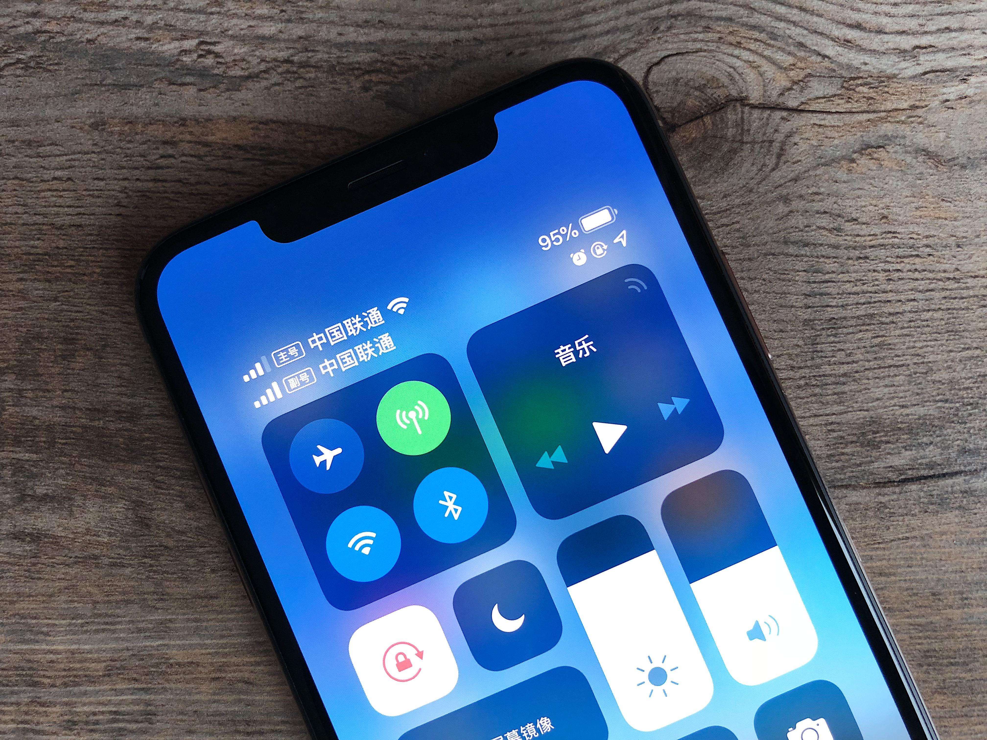 300元左右的iphonexr,3000左右iphone美版能买什么