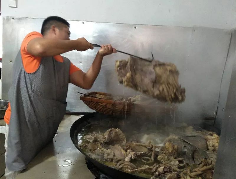 砚山县舌尖上的美食,砚山牛肉汤锅正宗做法