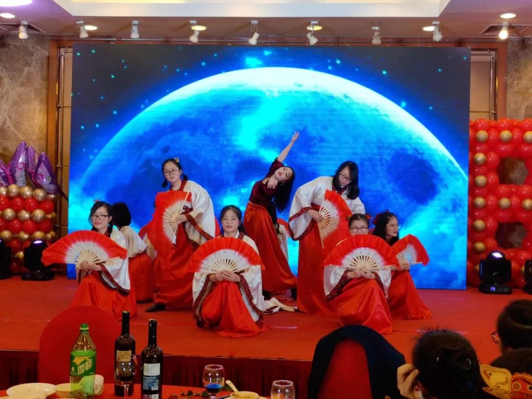 鍖栬澏骞煎効鏁欒偛娲诲姩,鍖栬澏鏁欒偛