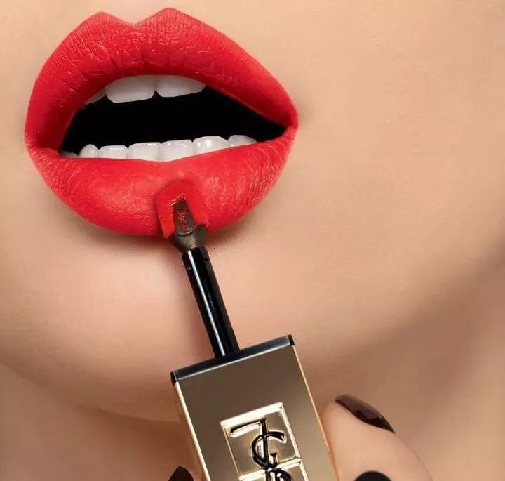 一套口红不掉色哑光,一套完整的口红