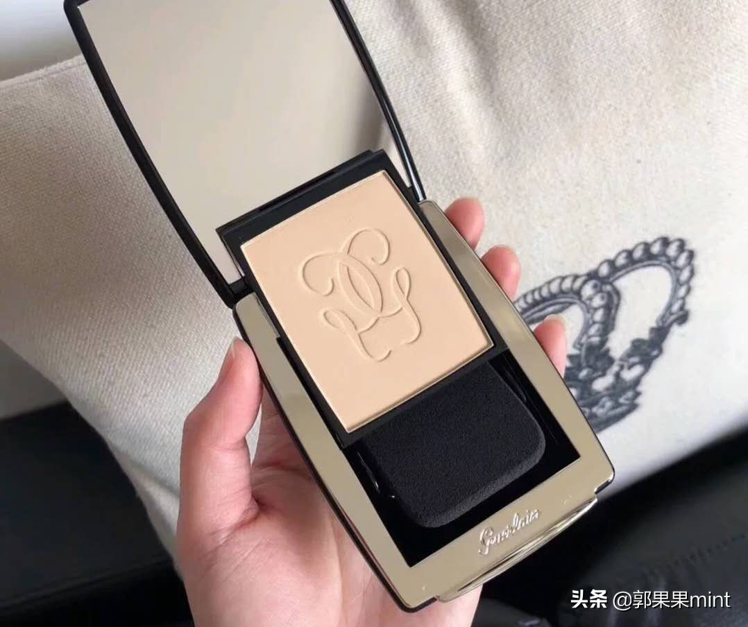 夏天出汗多不容易脱妆的粉饼平价,夏天控油控汗粉饼