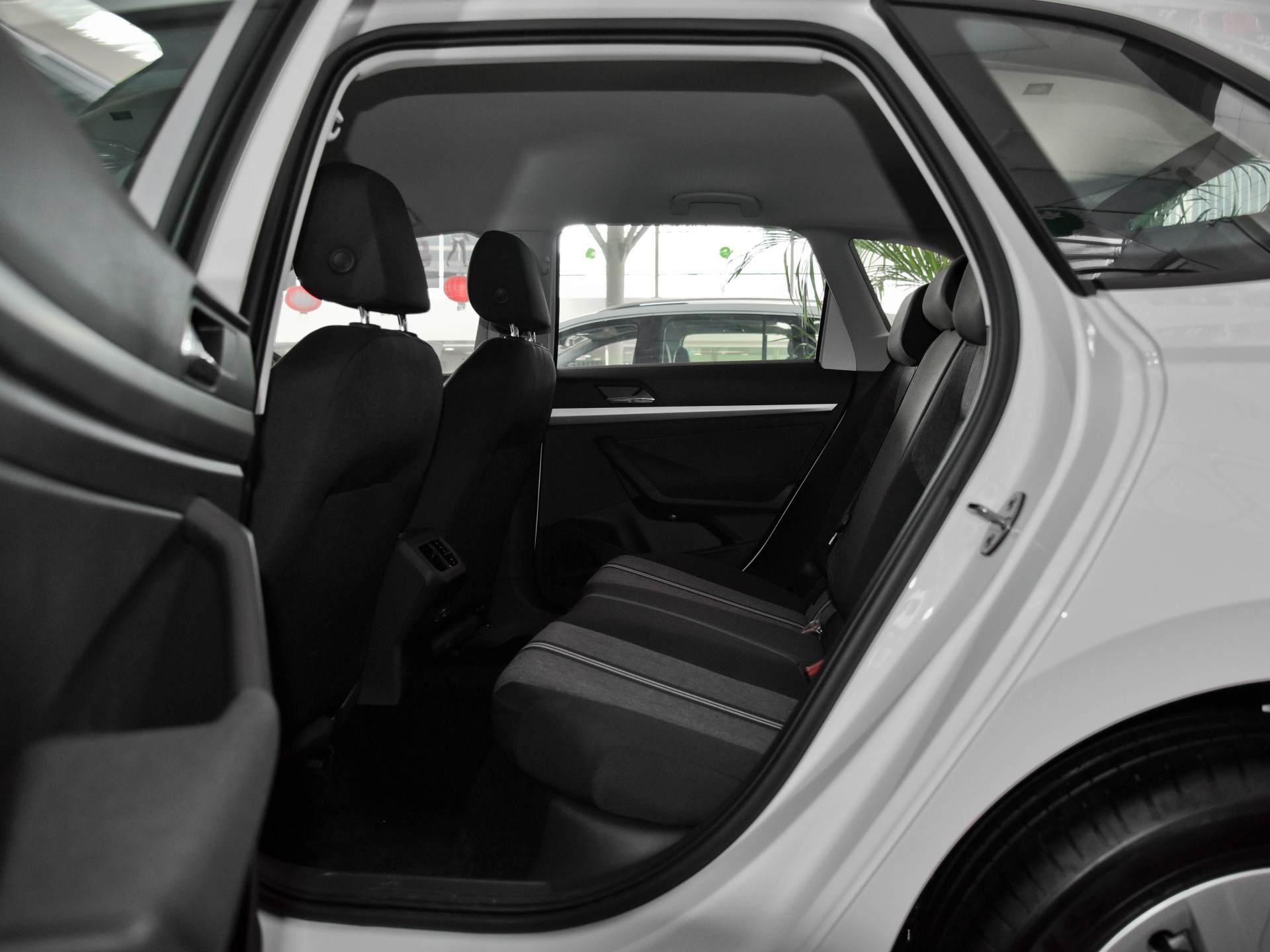 德系最畅销家轿大众朗逸要颠覆谁,不一样的家用车