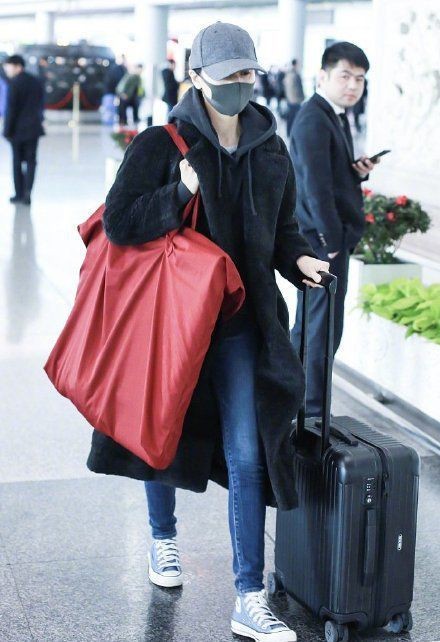 40岁袁泉的穿搭,中年女生的气质穿搭技巧和模板