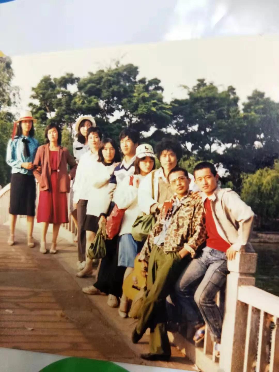 随笔忆往昔峥嵘岁月,随笔记忆犹新的春天往事