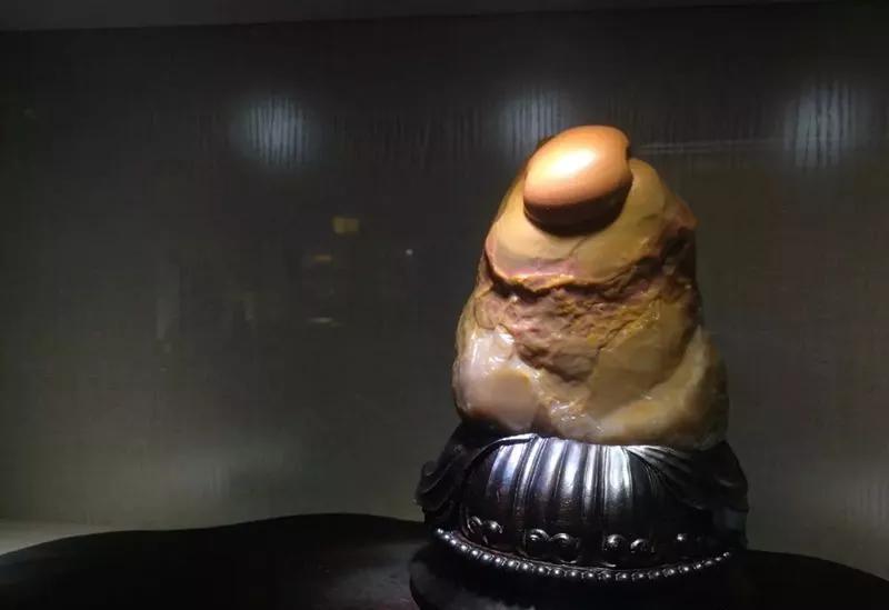 奇石之美令人心灵震撼,奇石意境视频