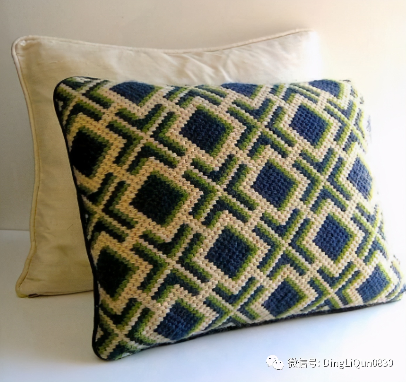 绣好的十字绣抱枕,十字绣新款圆形抱枕图案大全