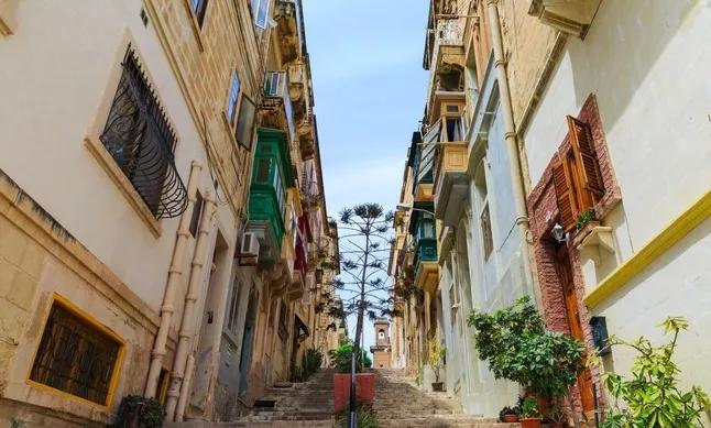 马耳他地中海迷人蓝色海水,地中海明珠马耳他视频