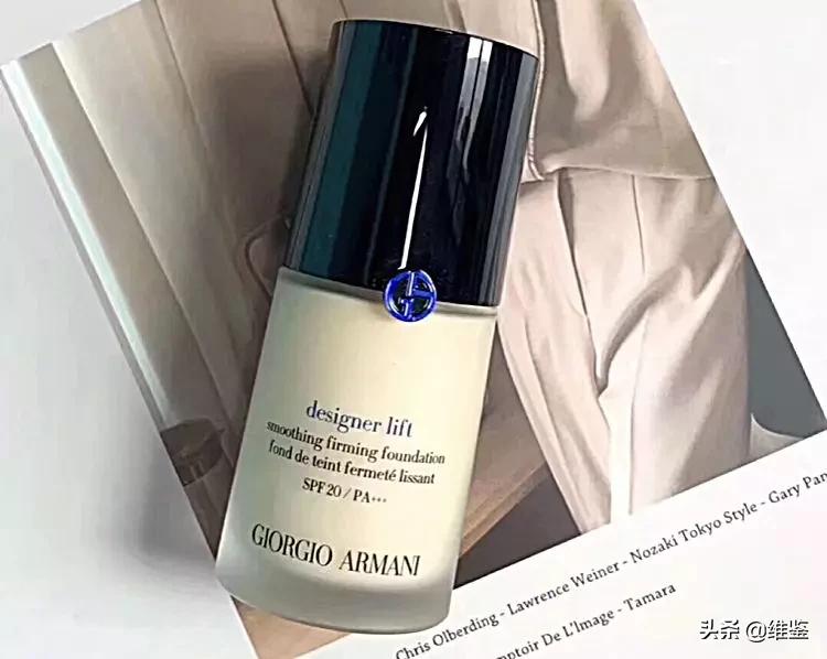 真爱粉也忍不了!用了阿玛尼新版蓝标粉底,脸都黄成土了