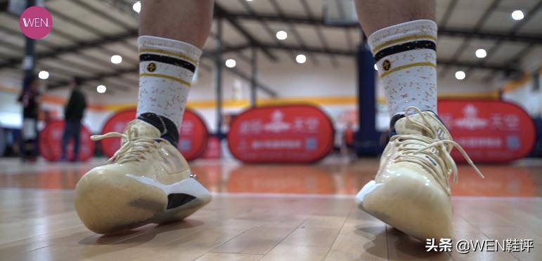 碳板跑鞋回弹数据对比,林书豪4代全掌碳板