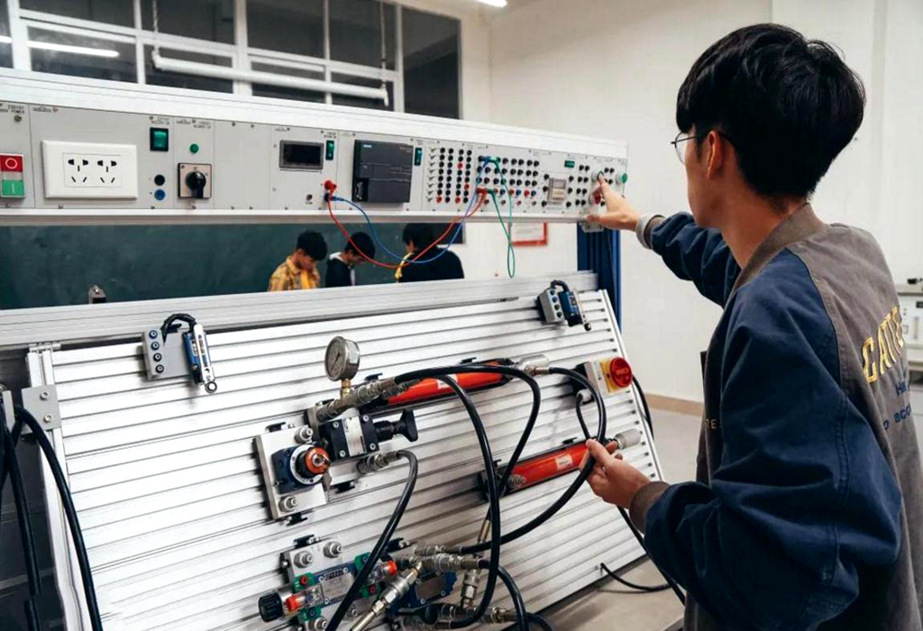 2023年电气工程与自动化专业排名,电气工程及其自动化主要学科方向