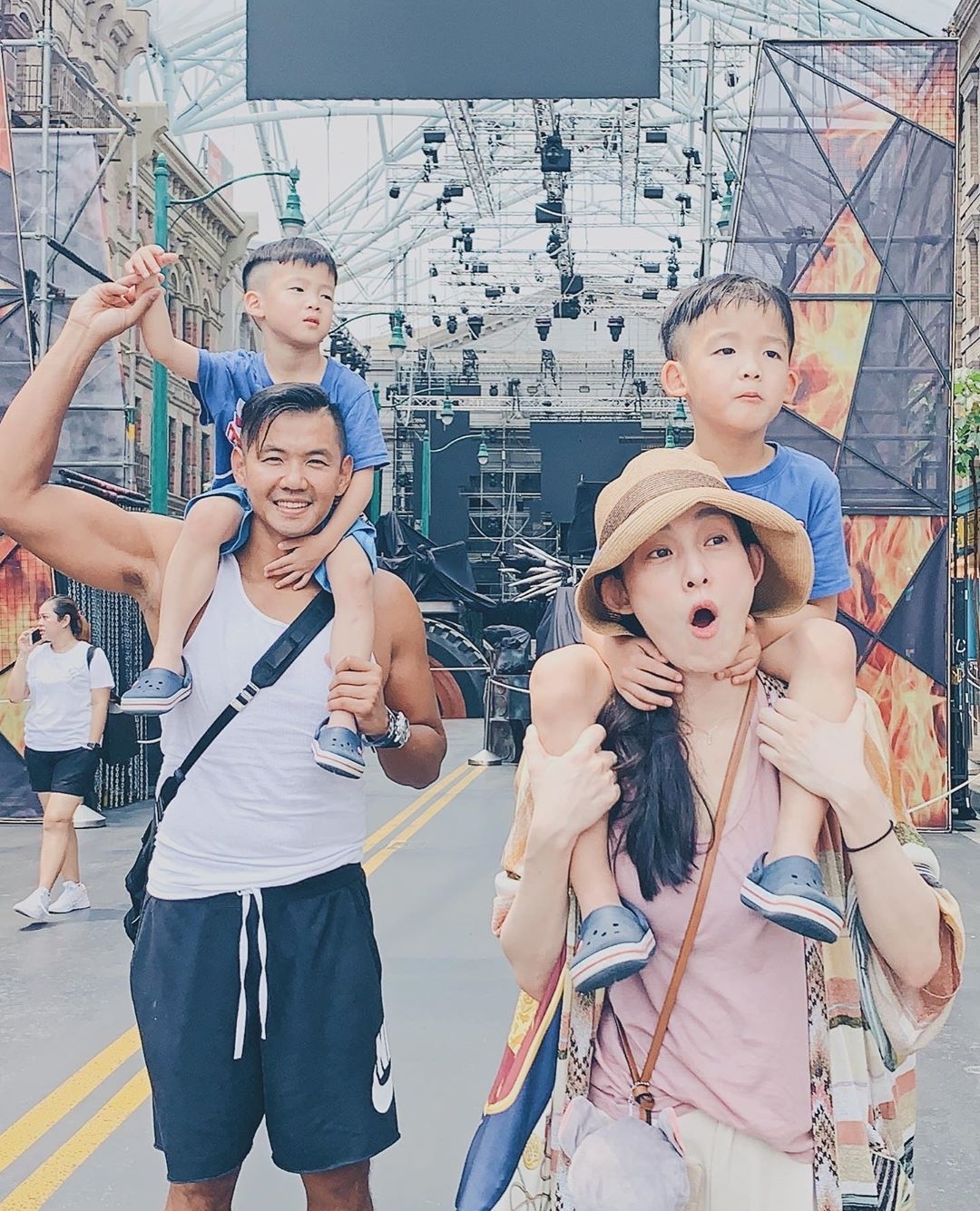 范玮琪画中画,飞飞图画