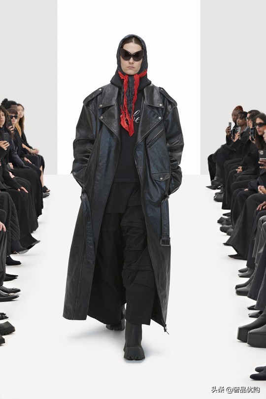 balenciaga克隆秀场,balenciaga21年时装秀